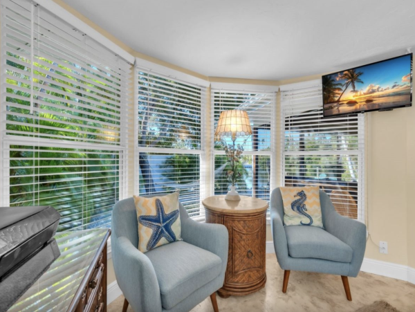 Great Value Two Bedroom Vacation Home with Pool and Spa